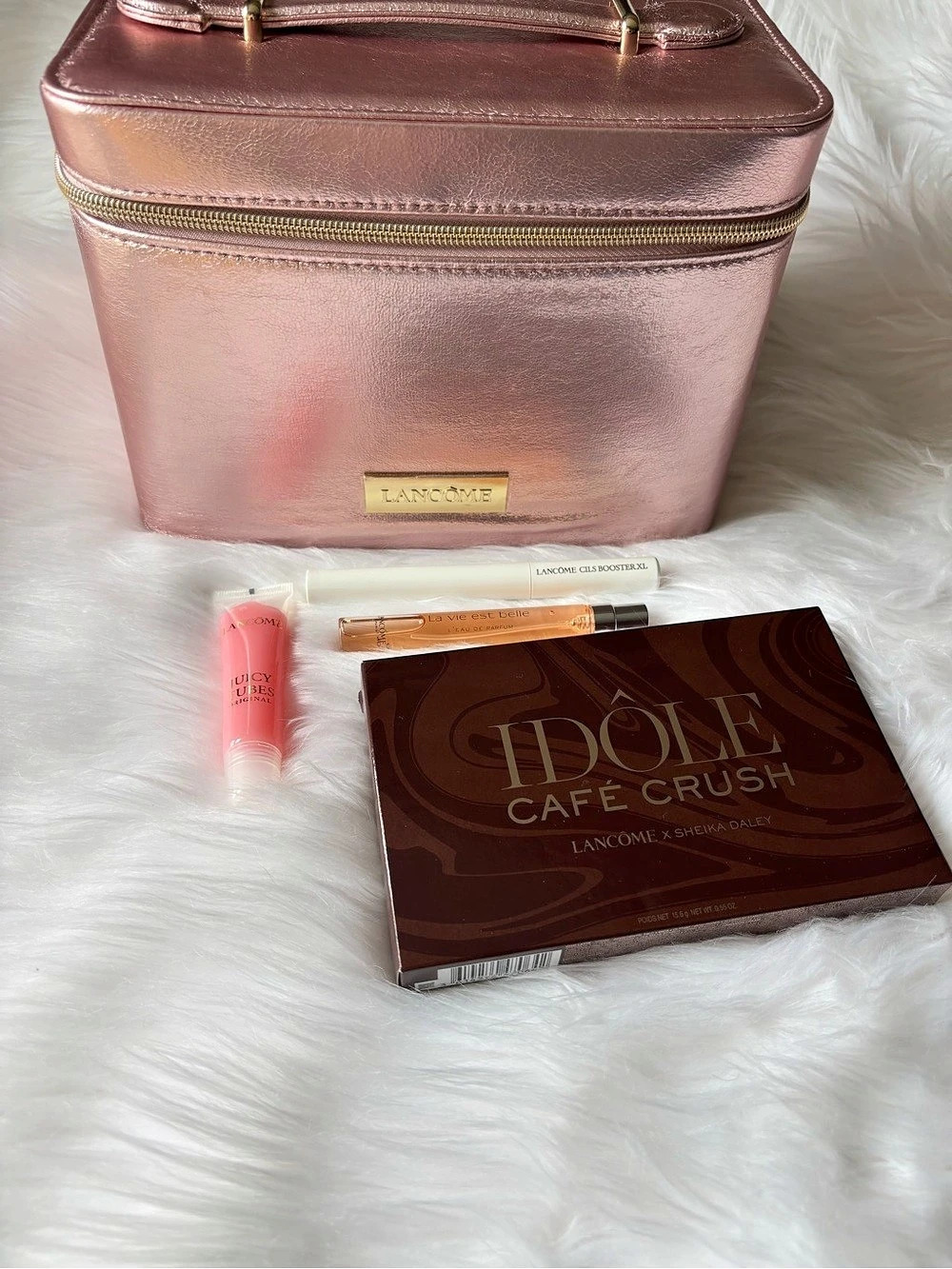 🆕🆕Lancôme Travel Case and Makeup Bundle